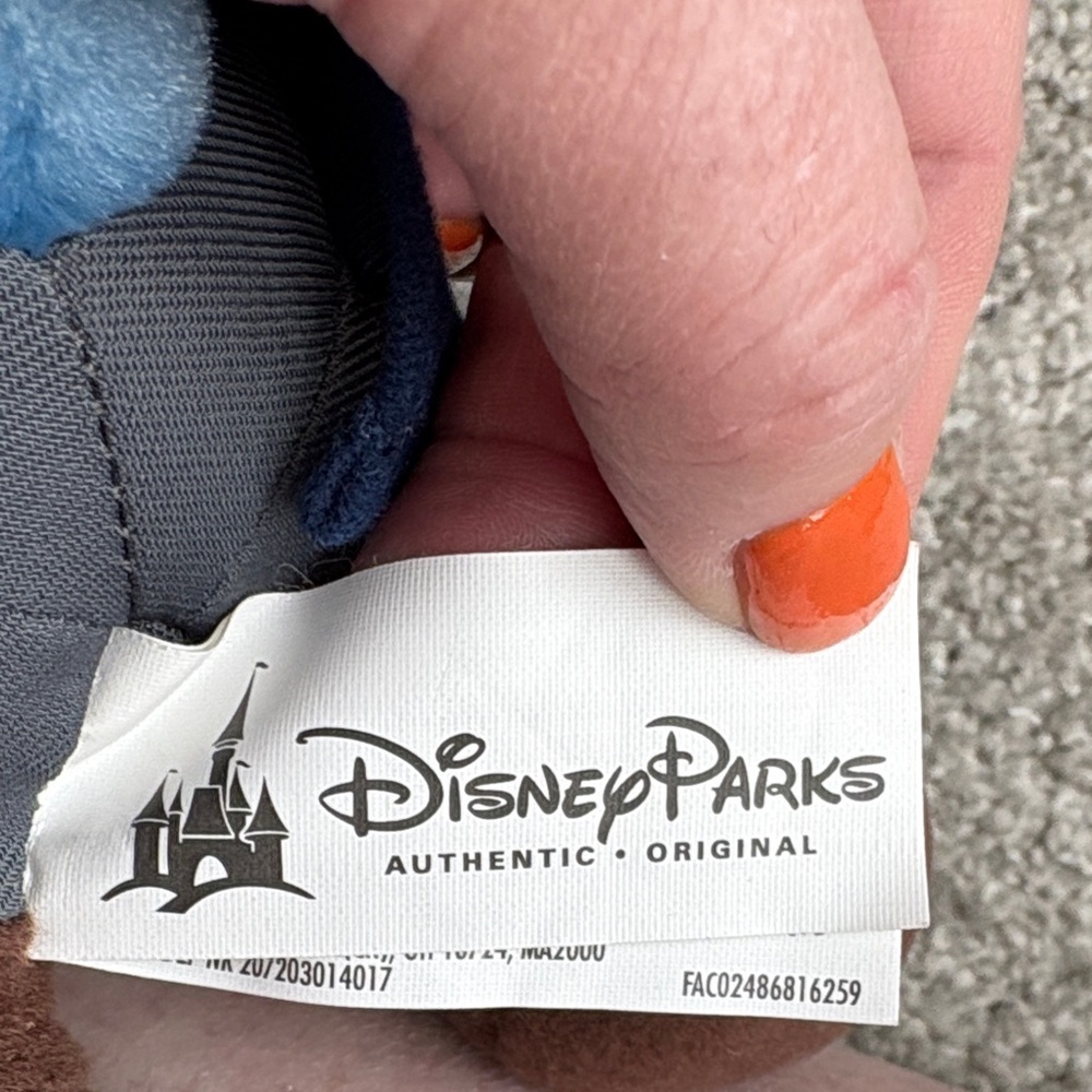 Disney Stitch Pirates of the Caribbean Disney Parks  rare NWT - Picture 8 of 9